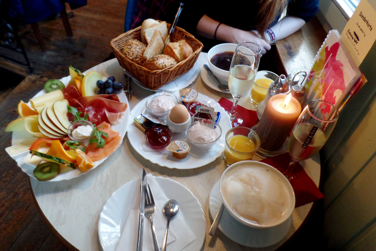 Frühstück im Café Safran – Hey Hannover